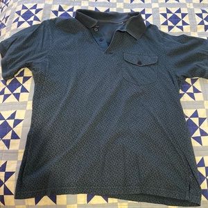 Collard, short sleeve, button down, paisley pattern